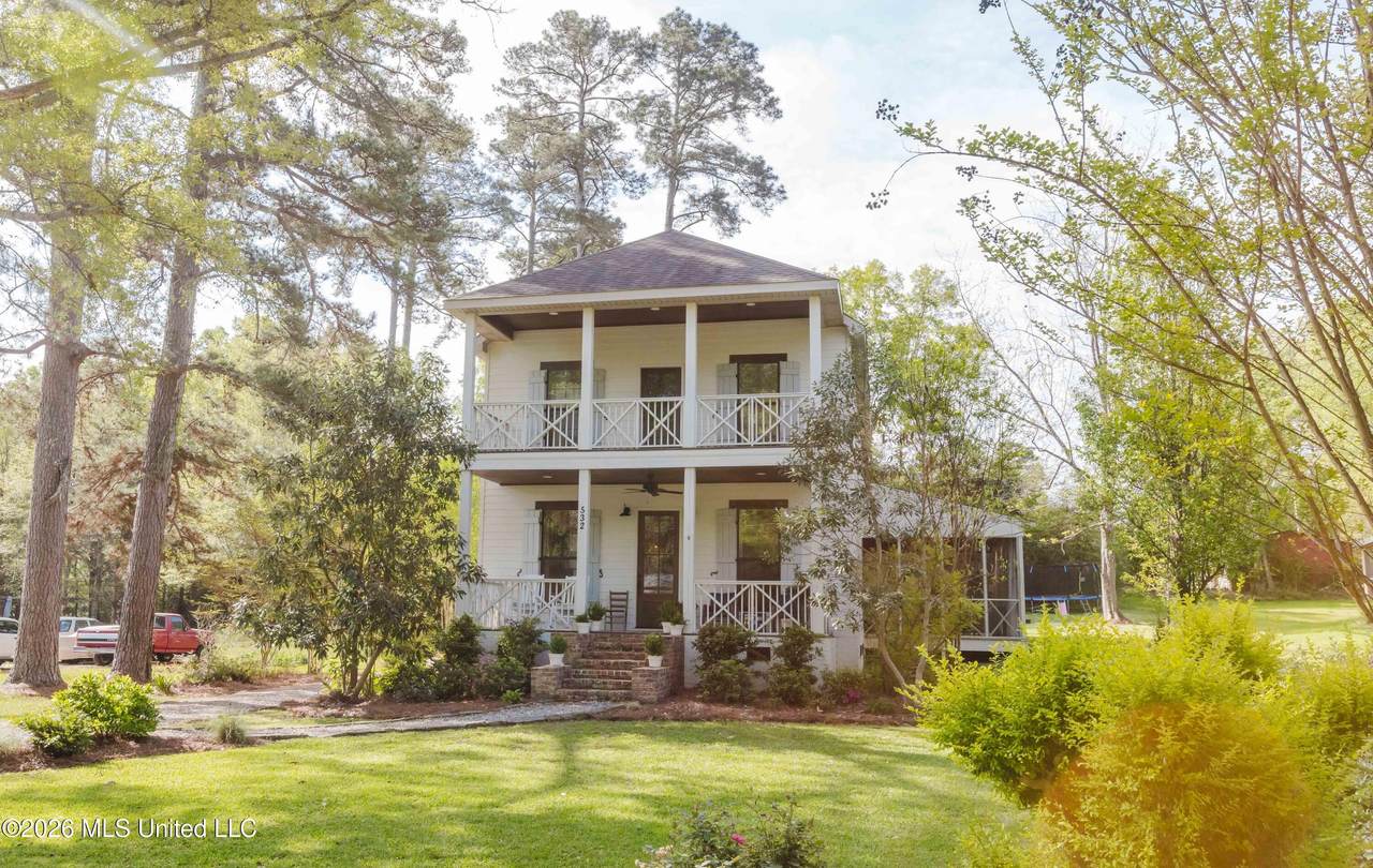 532 Jasper Street - Photo 1