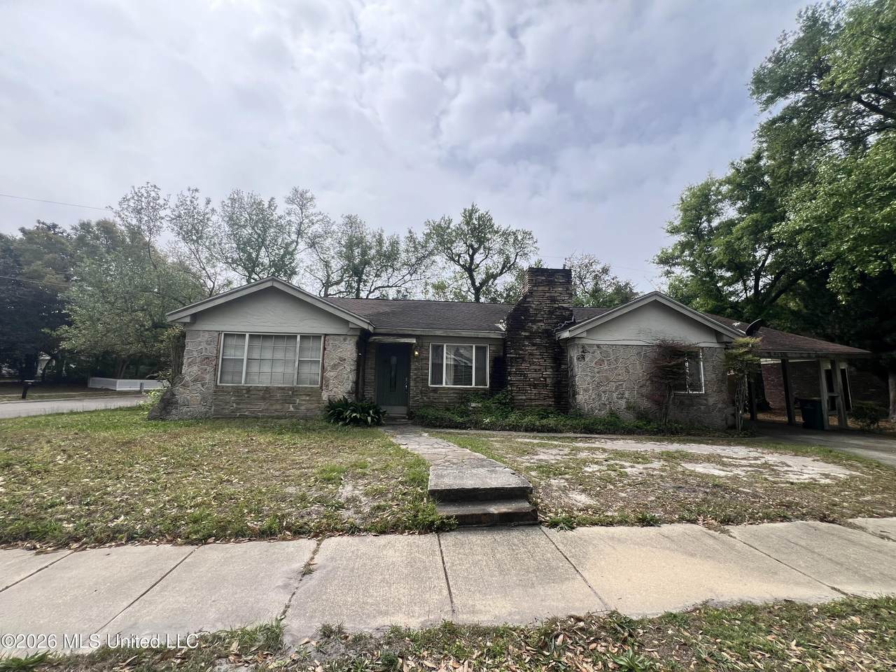 2531 Bryn Mawr Avenue - Photo 1