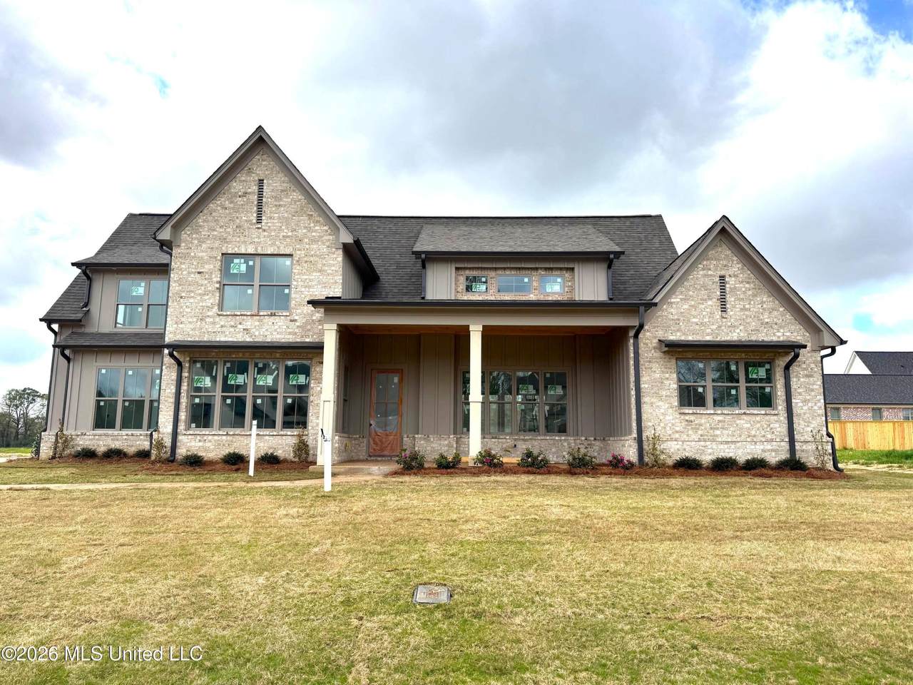 5381 Grayson Way - Photo 1