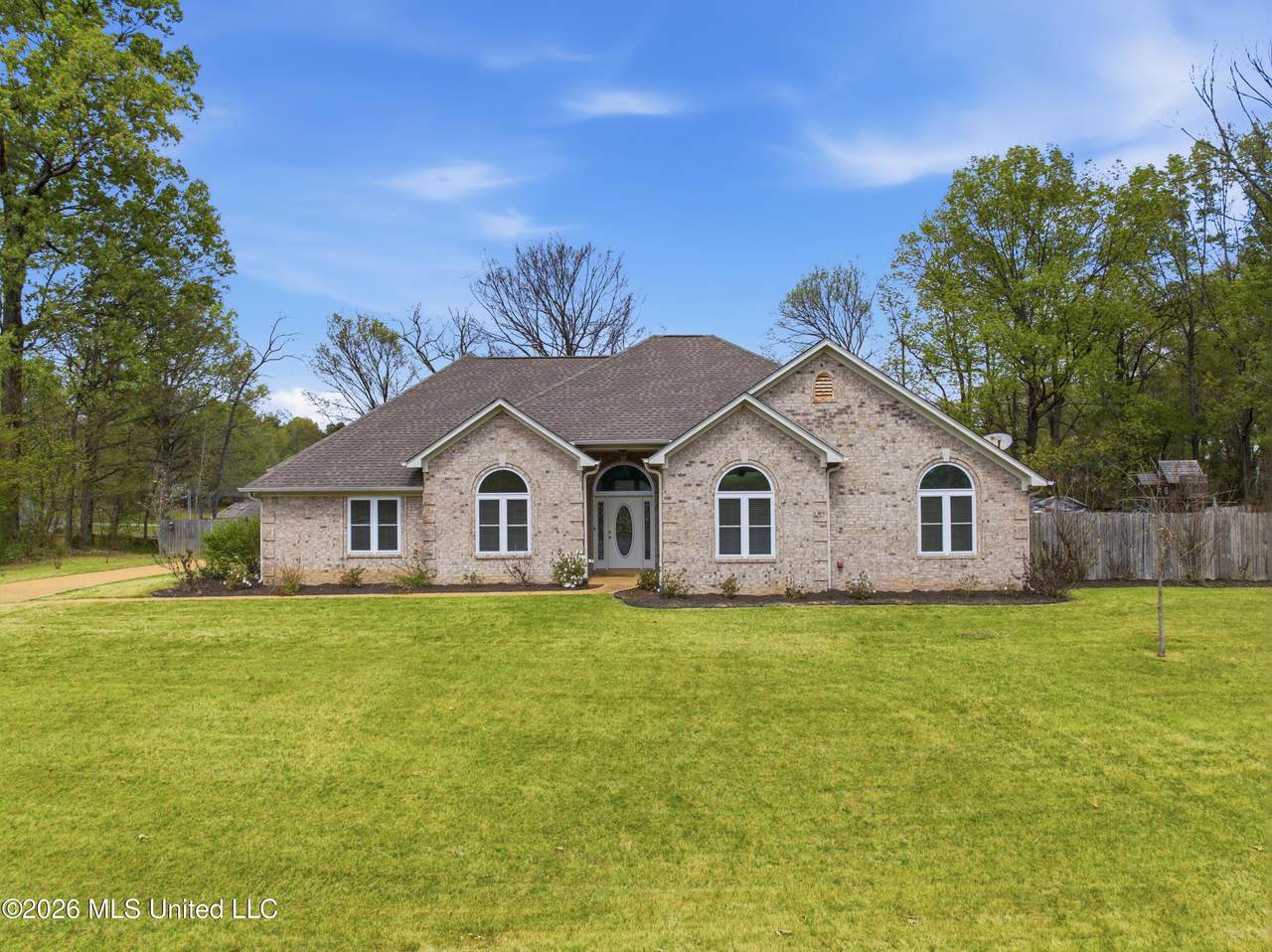 5562 Corey Cove - Photo 1