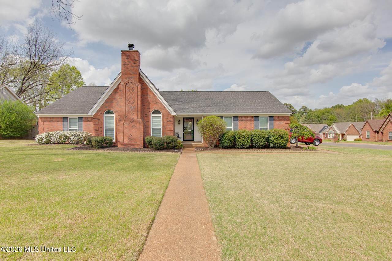 1950 Pecan Grove Drive - Photo 1