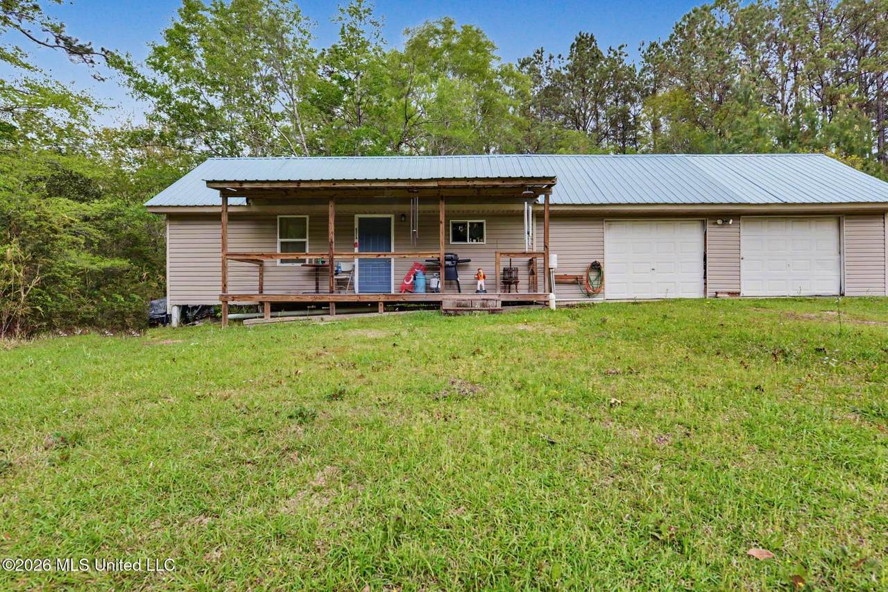20499 Twin Lakes Drive - Photo 1