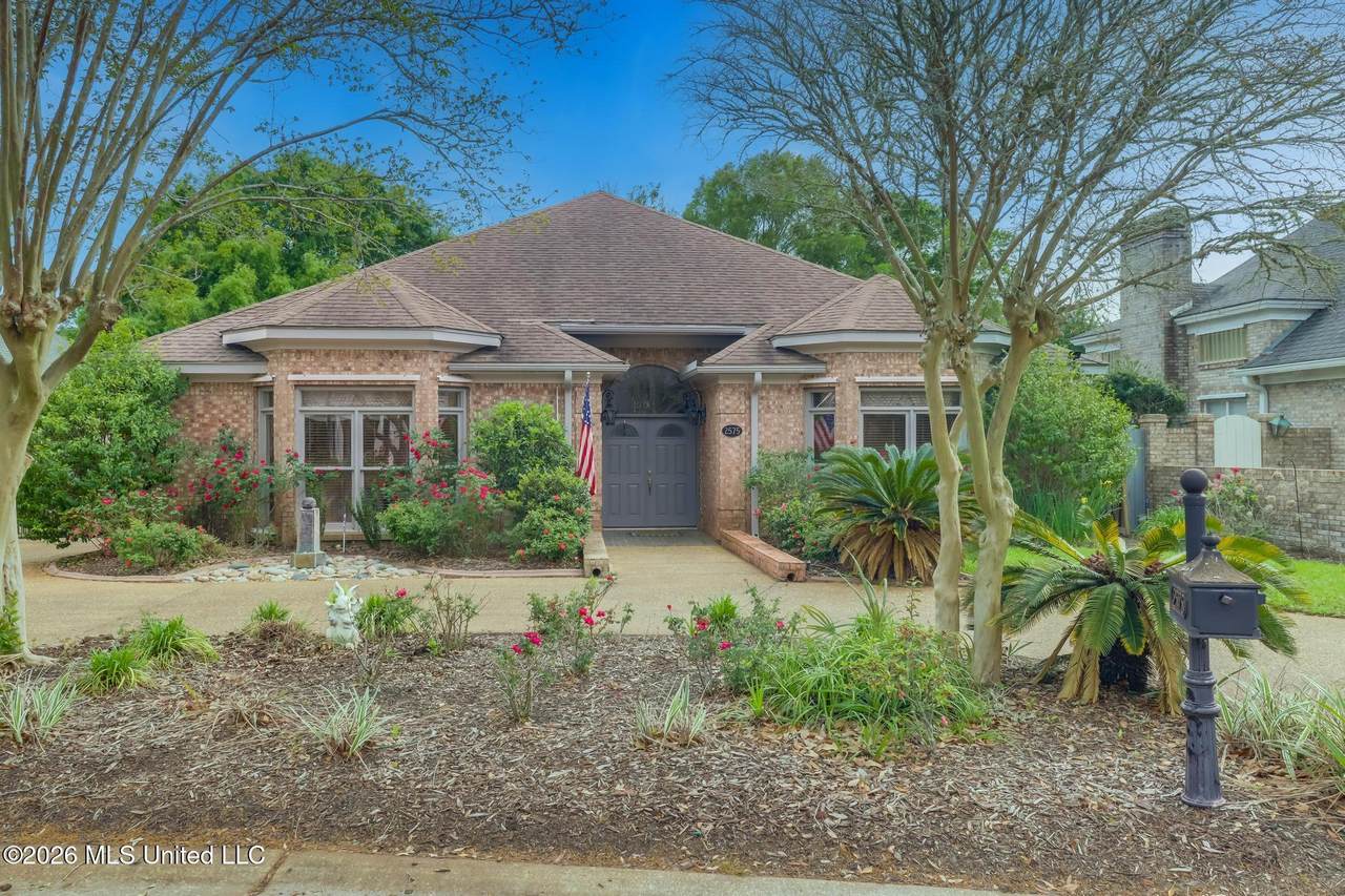2575 Rue Palafox - Photo 1