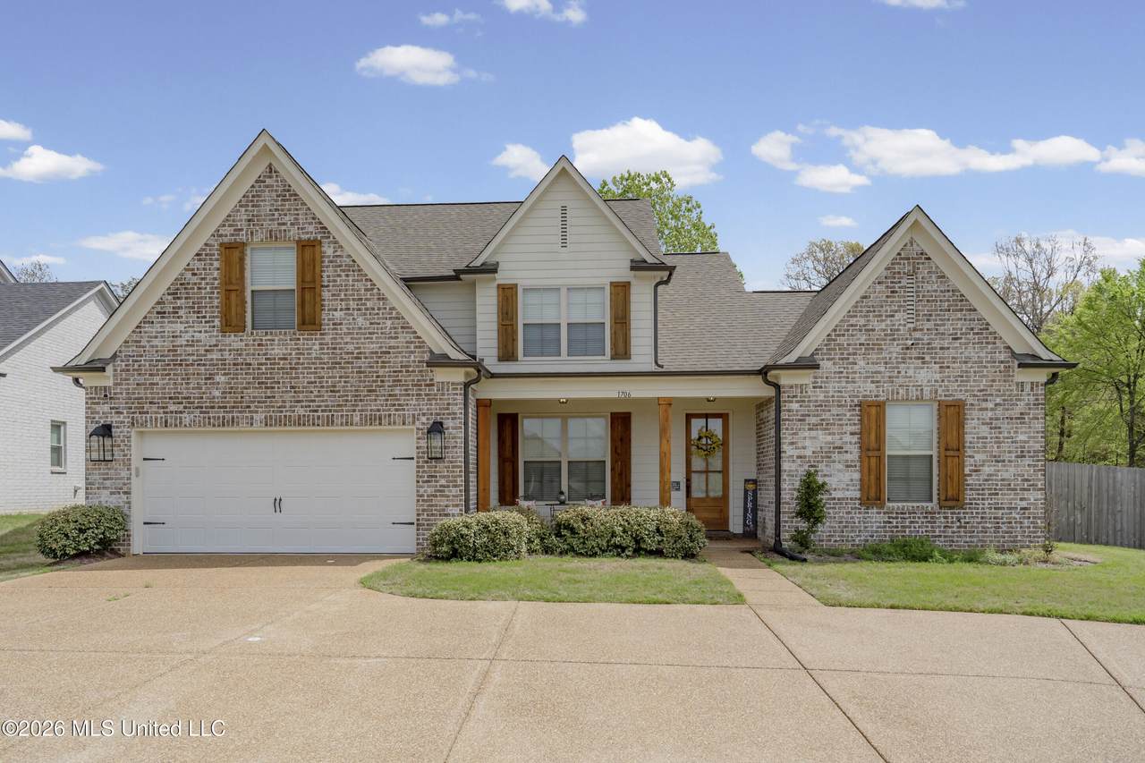 1706 Bristol Drive - Photo 1
