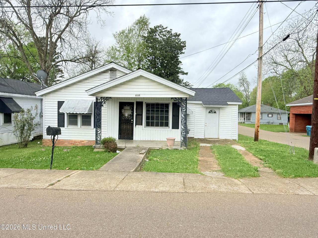 1059 Fox Street - Photo 1