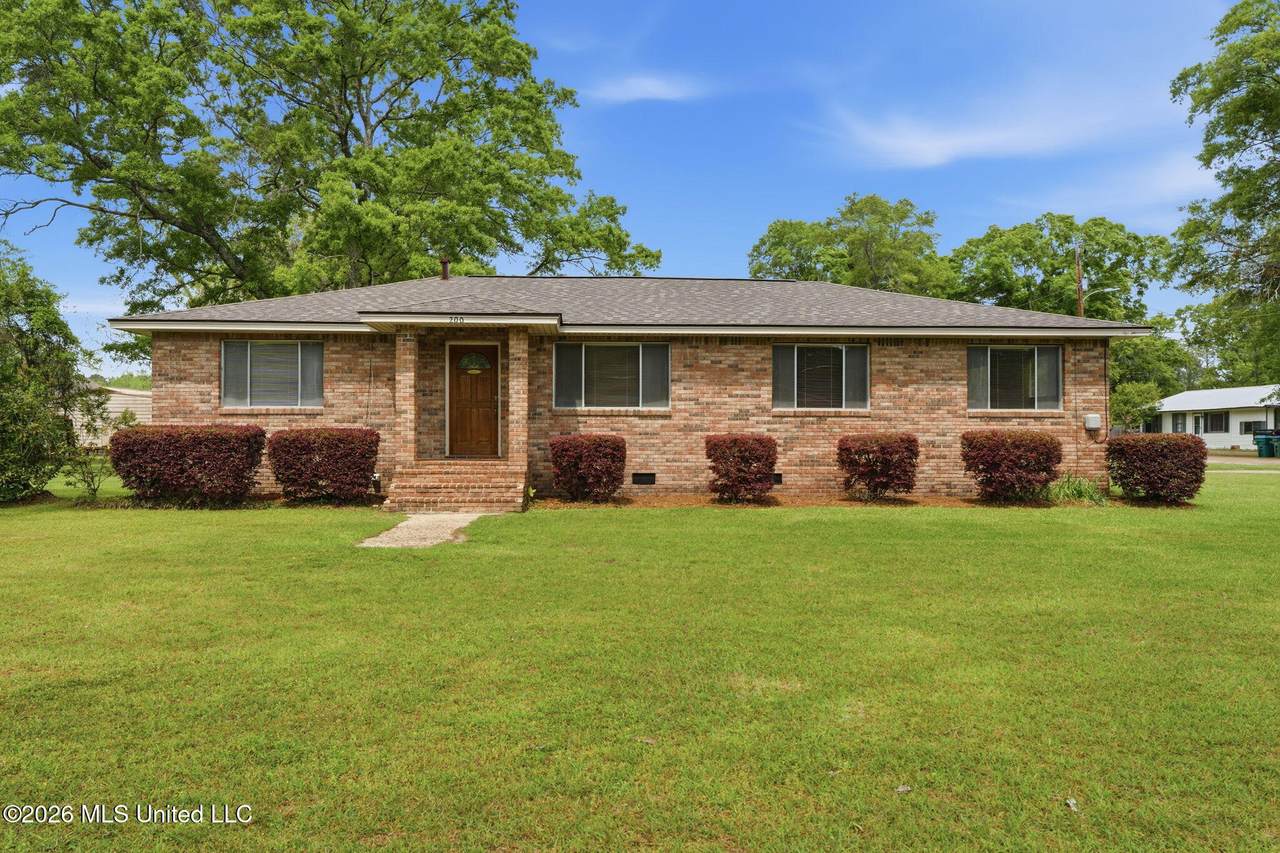 200 Harvey Avenue - Photo 1