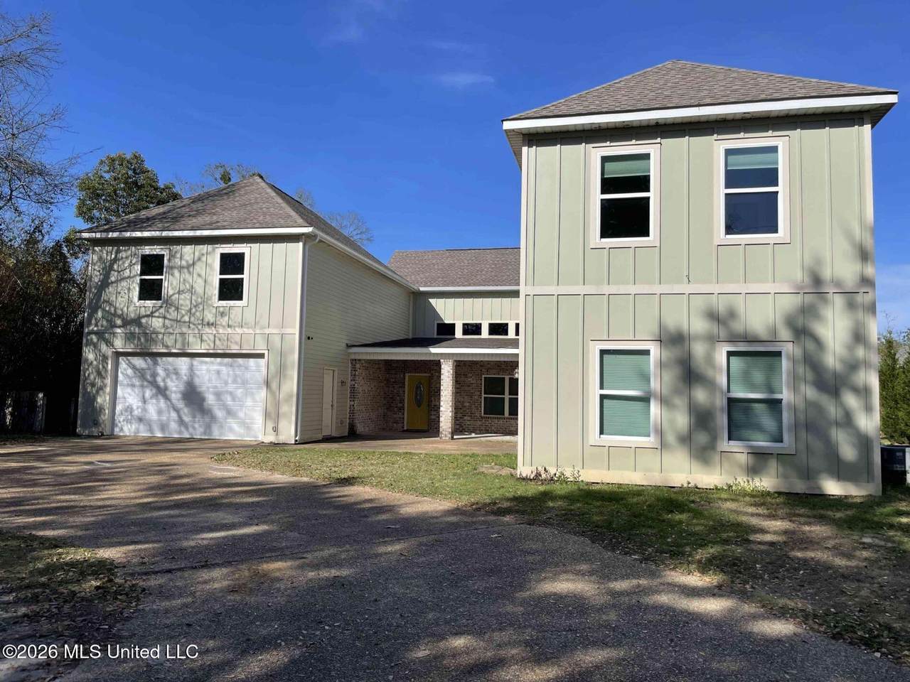 13704 Windlo Circle - Photo 1