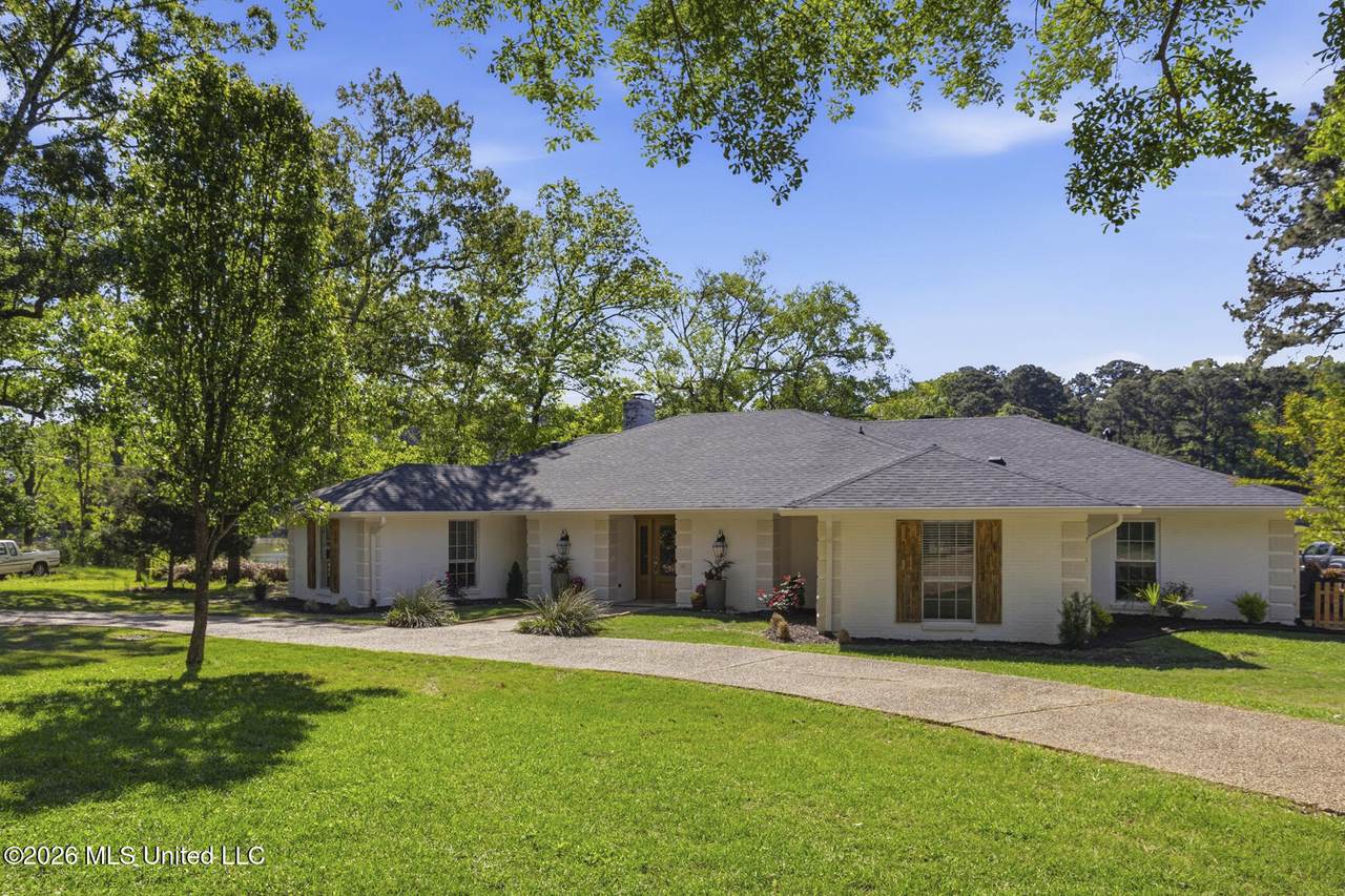 481 Cheyenne Lane - Photo 1