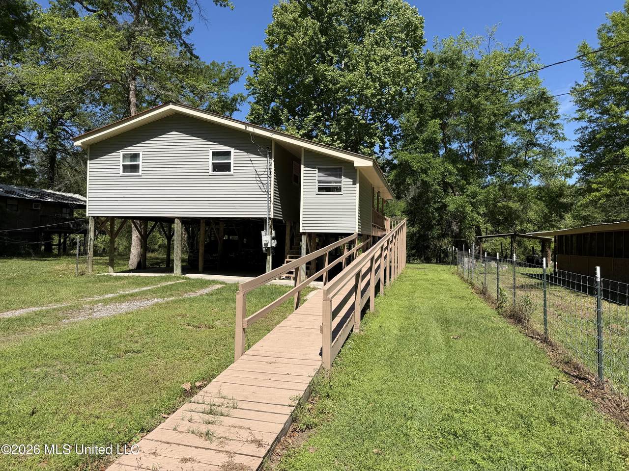 68 Oak Point Road - Photo 1
