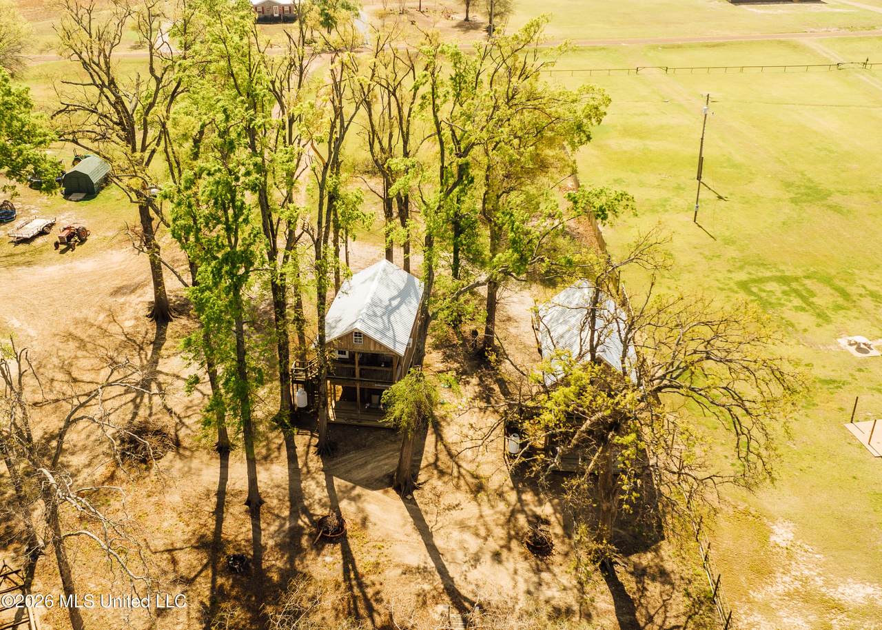 2503 Deerfield Road - Photo 1