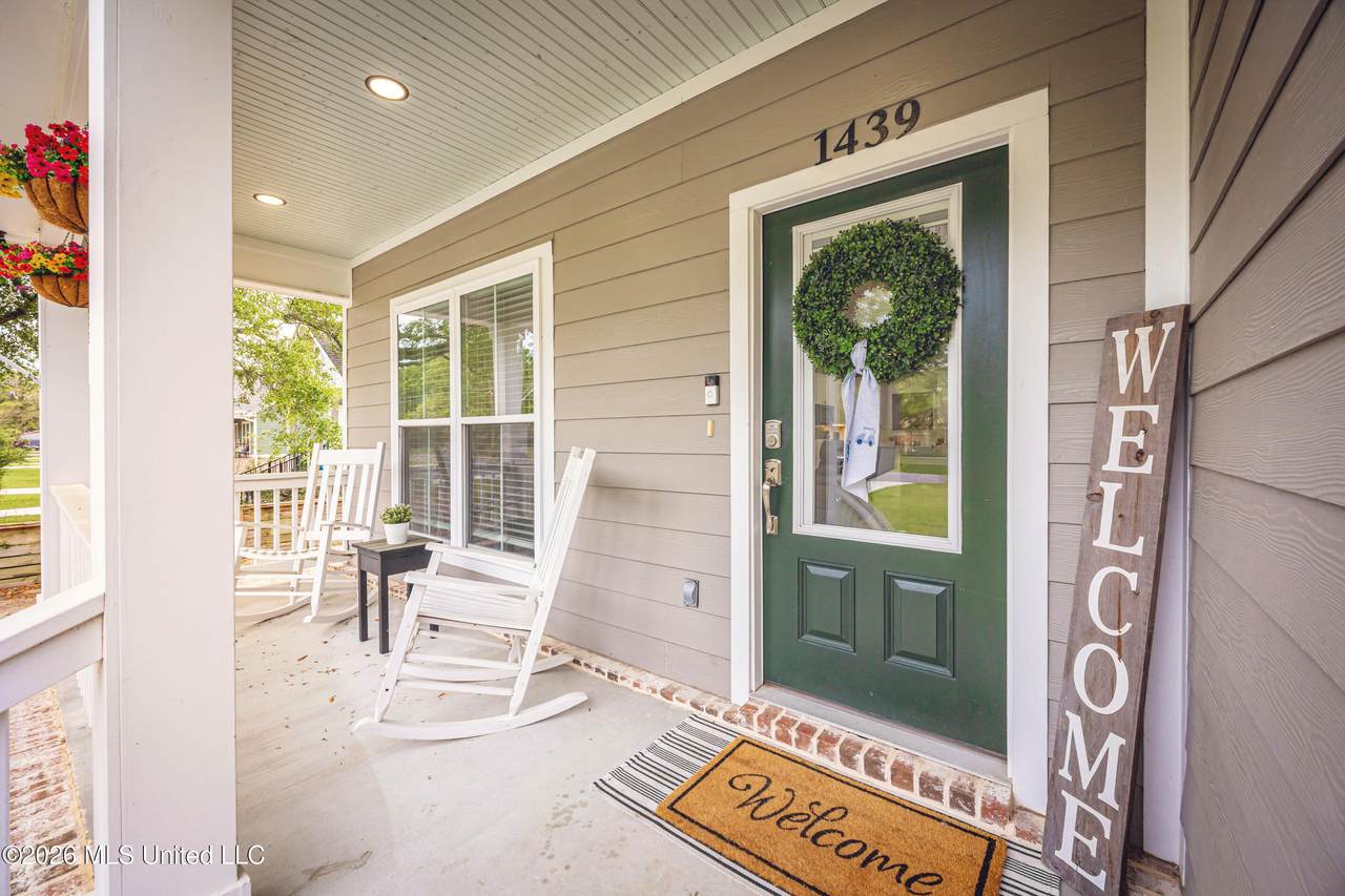 1439 Mantou Street - Photo 1