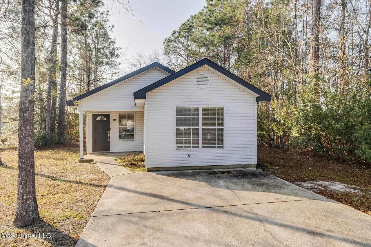 805 Herlihy Street - Photo 1