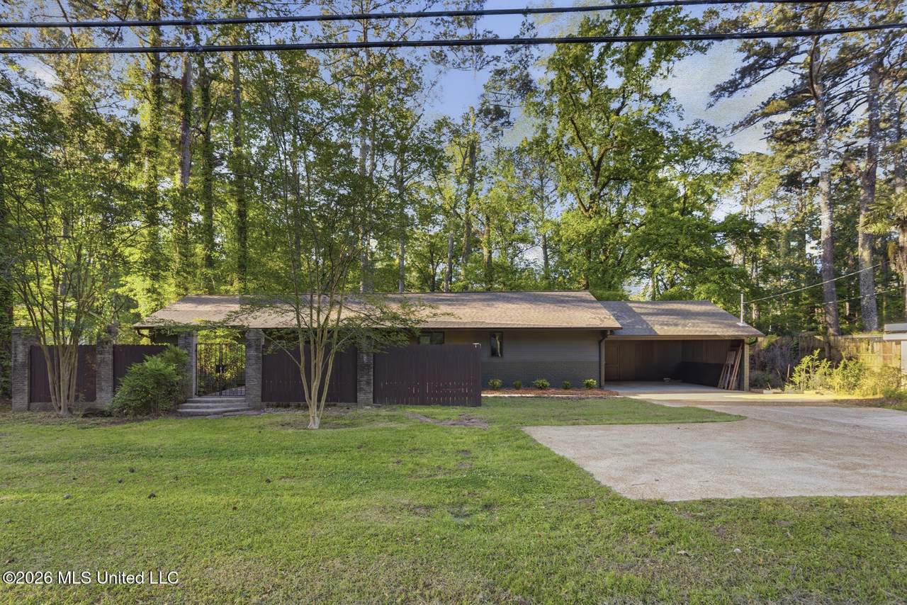 1917 Northside Drive - Photo 1