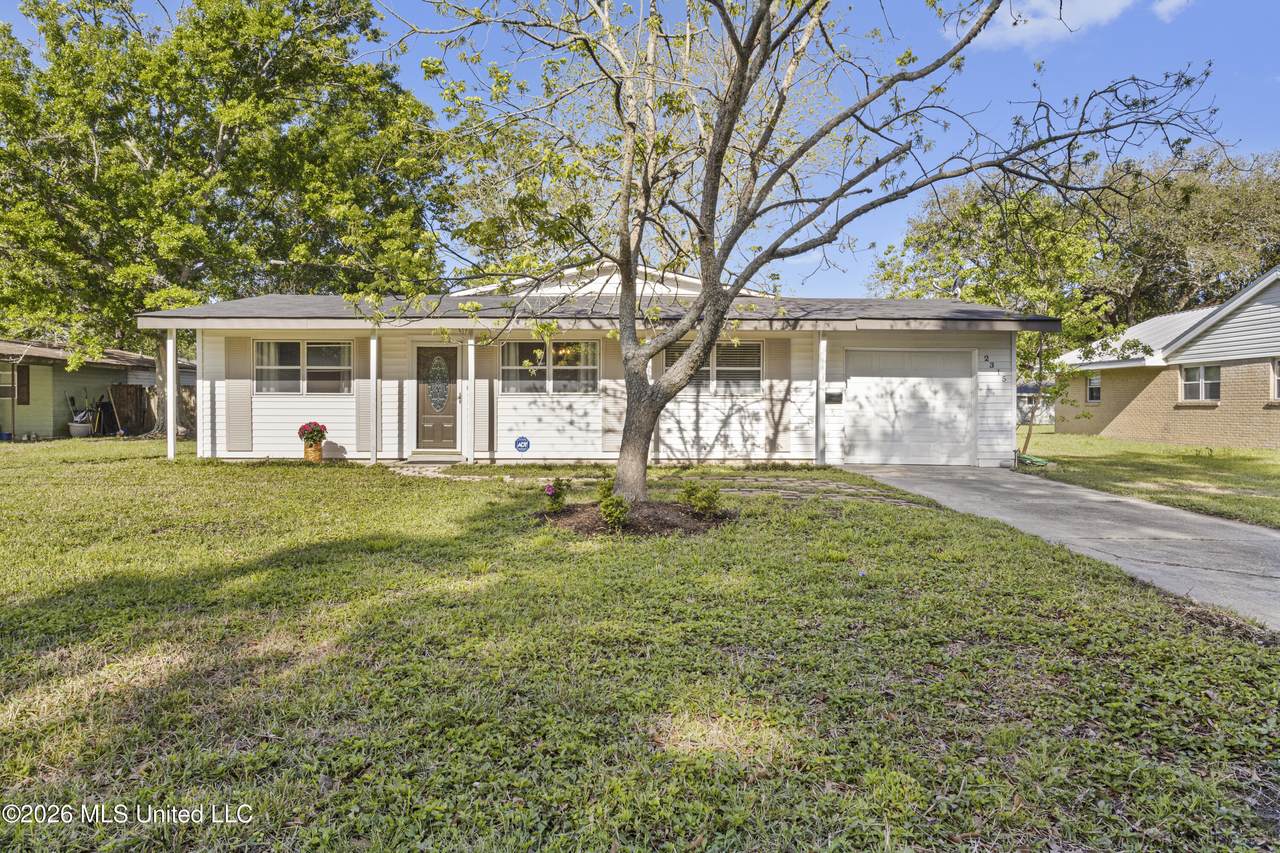 2315 Meadowbrook Street - Photo 1
