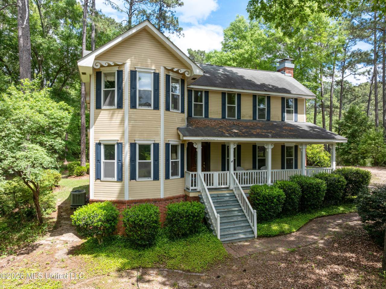 310 Shadow Wood Drive - Photo 1