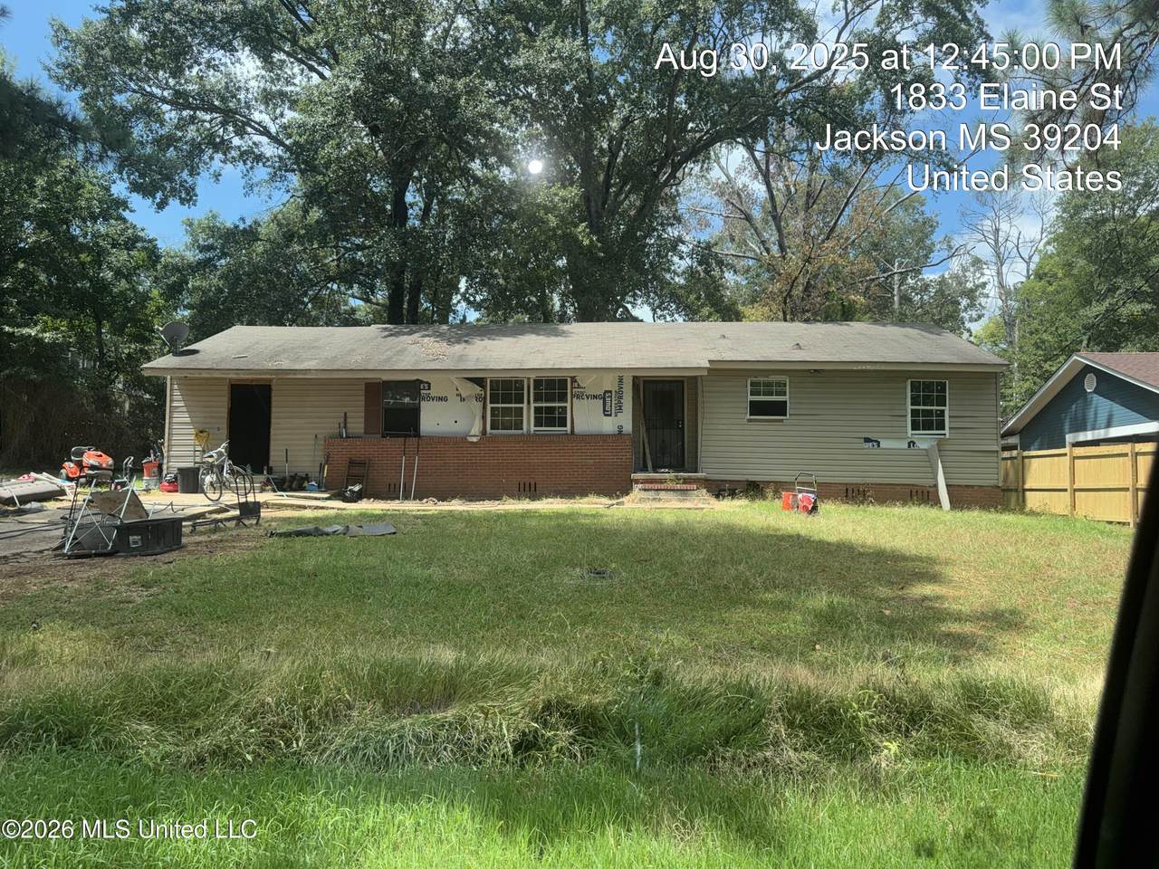 1833 Elaine Street - Photo 1