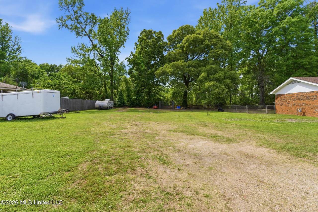 00 Woodside Drive - Photo 1