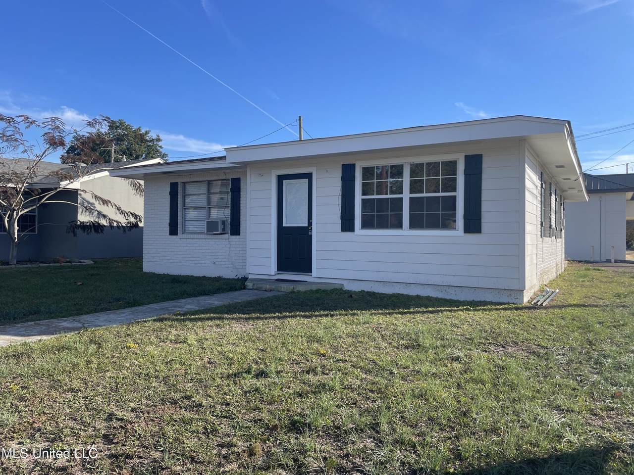 1900 24th Avenue - Photo 1