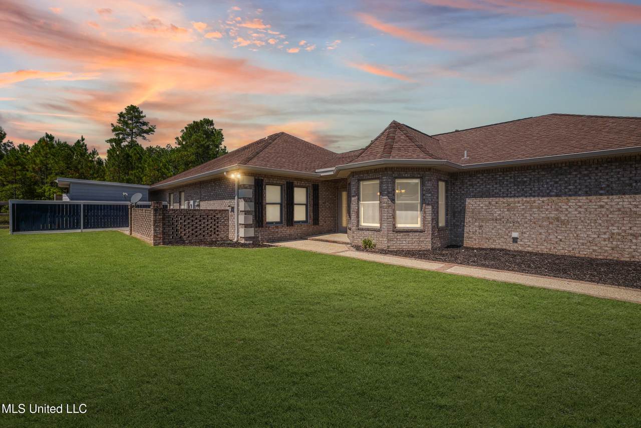 15301 Parker Road - Photo 1