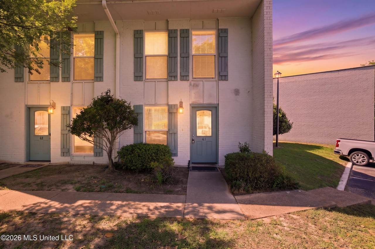 3230 Cumberland Road - Photo 1
