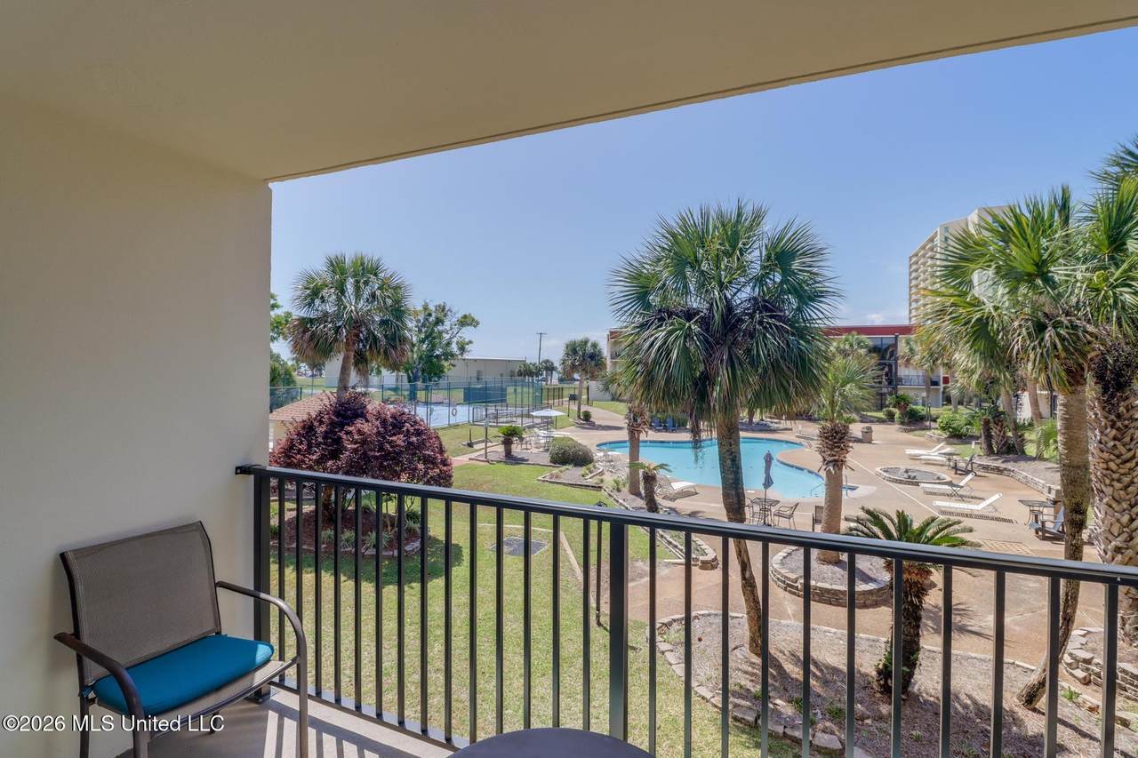 2046 Beach Boulevard - Photo 1