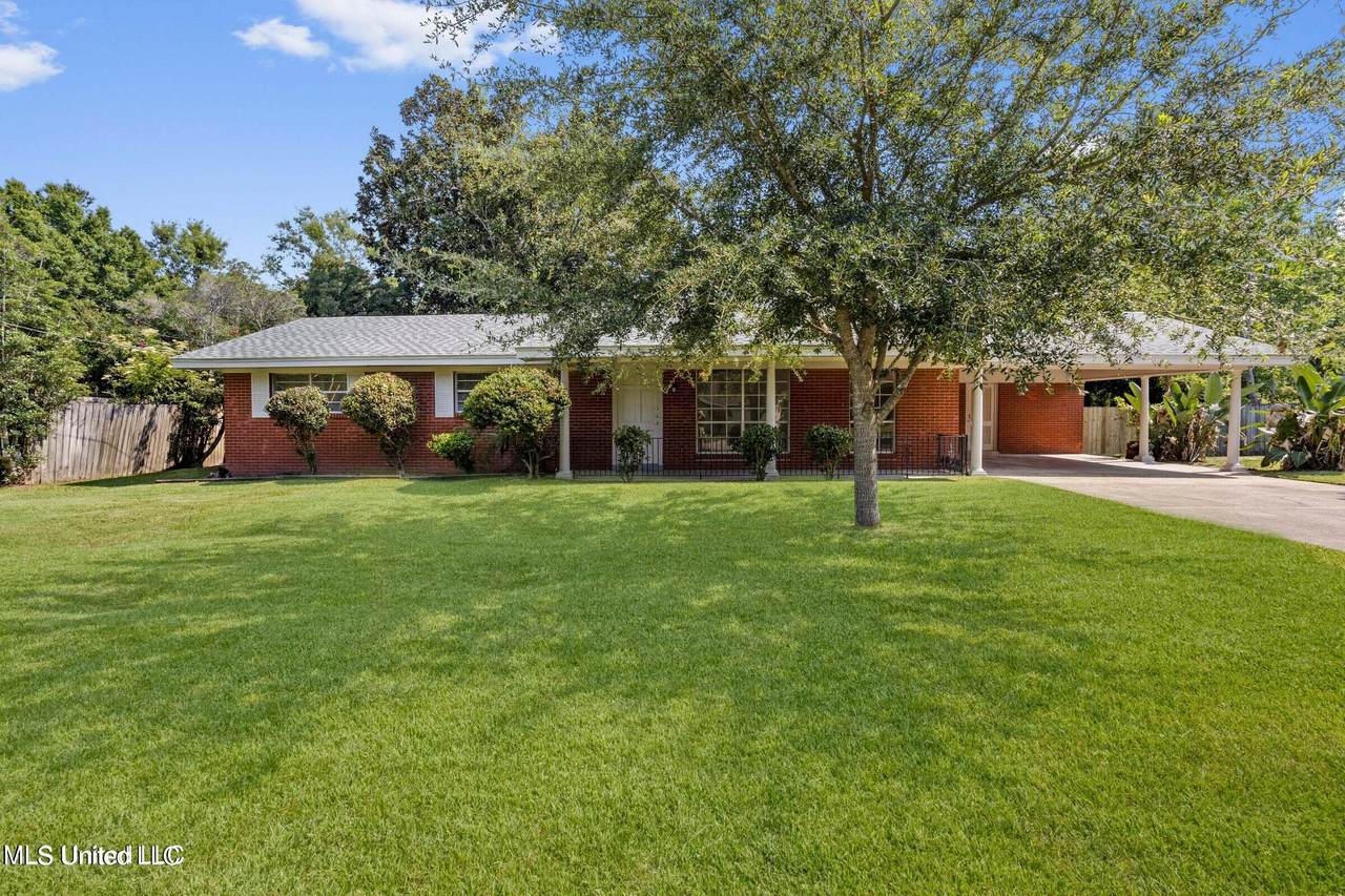 2508 Shady Lane - Photo 1