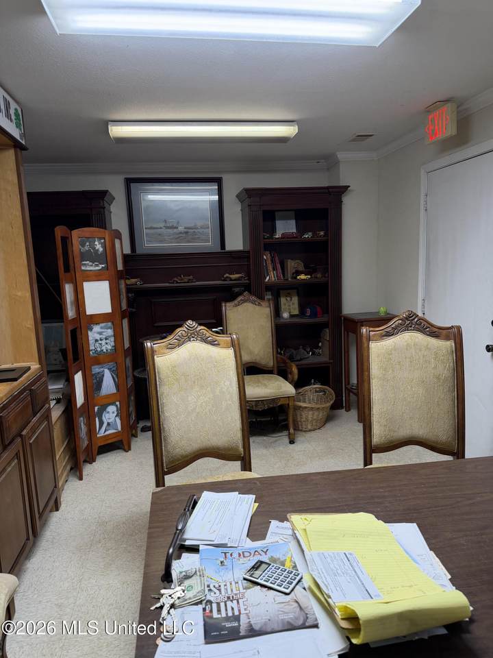 https://bt-photos.global.ssl.fastly.net/united/1280_boomver_1_4146401-2.jpg