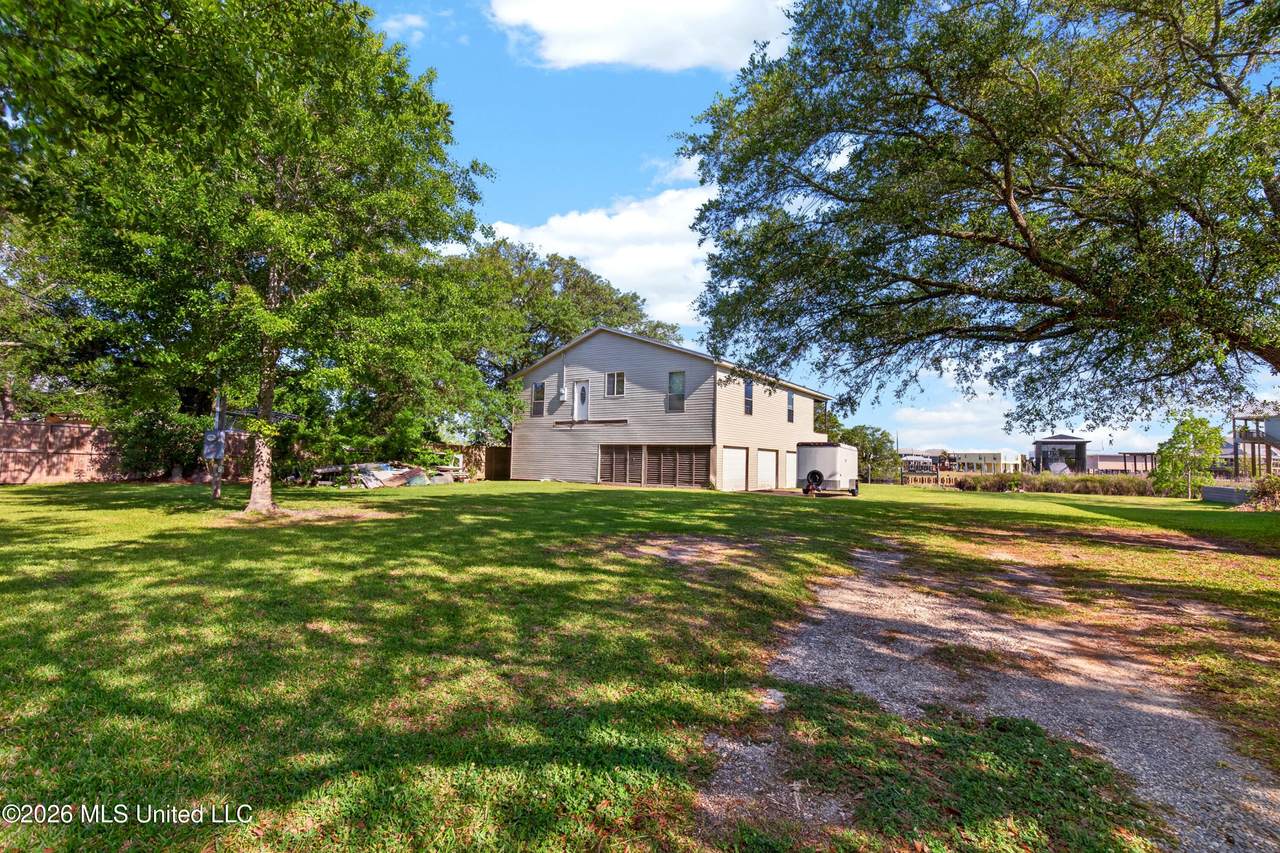 11548 Bayou View Drive - Photo 1
