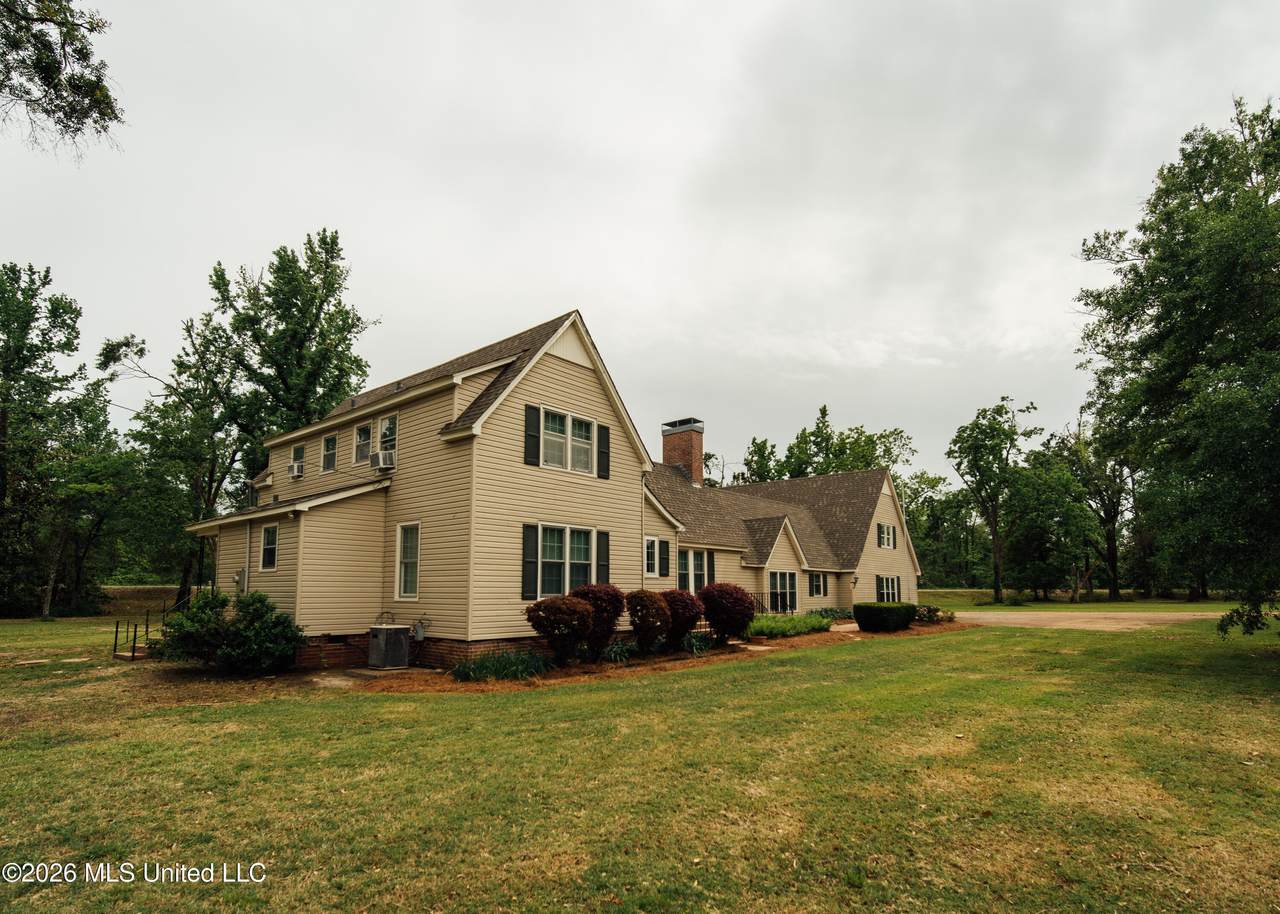902 Mound Street - Photo 1