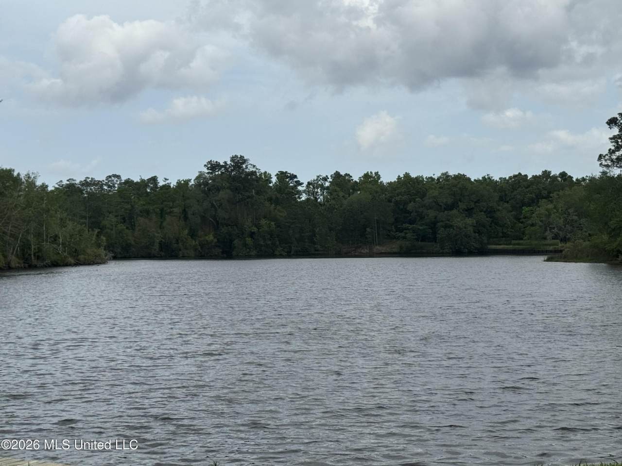 https://bt-photos.global.ssl.fastly.net/united/1280_boomver_1_4147901-2.jpg