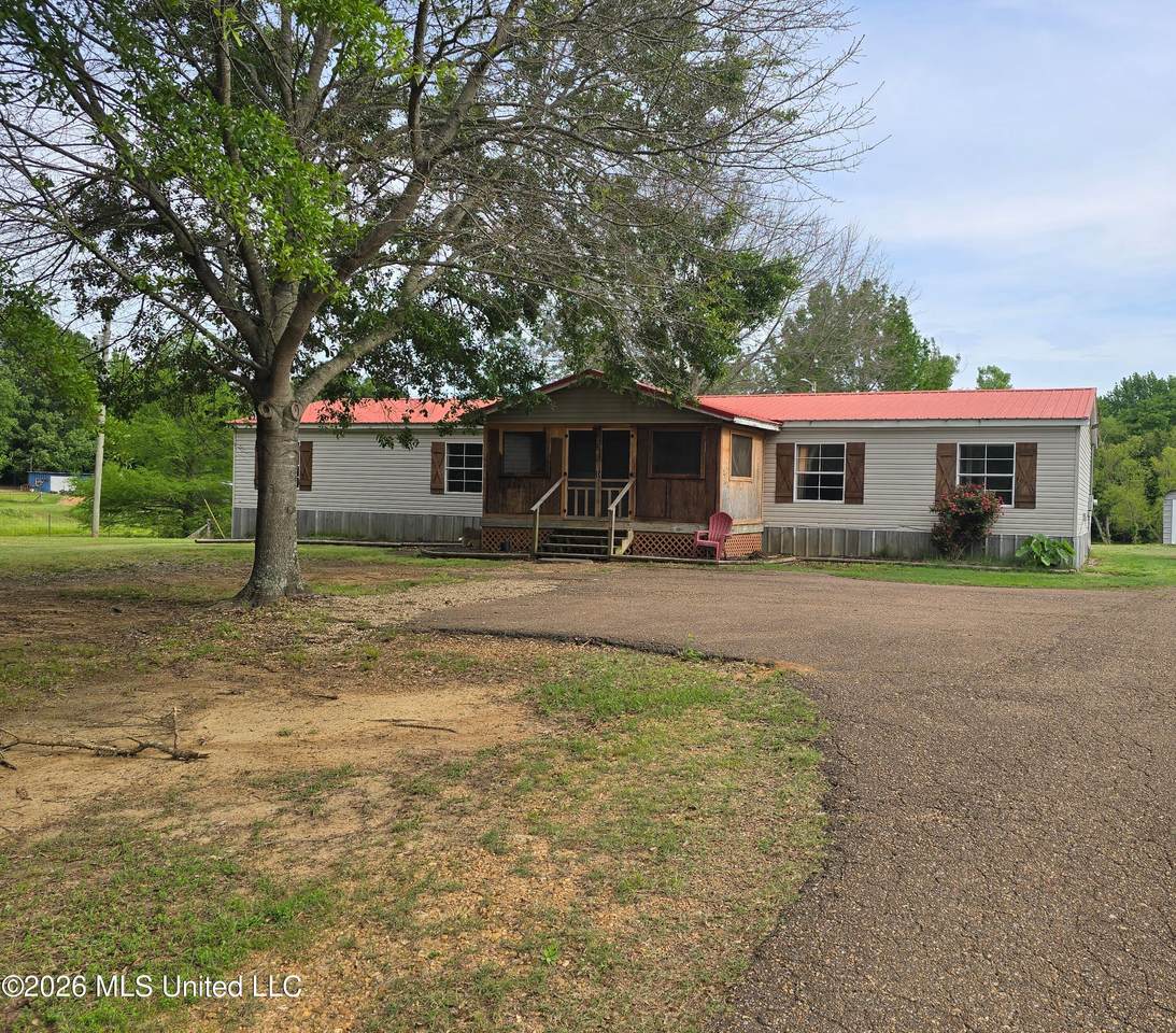 565 Alred Road - Photo 1