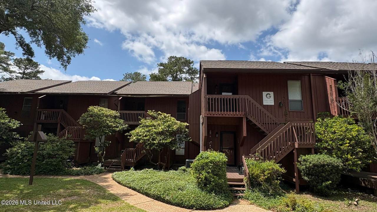 239 Lakeside Villa - Photo 1