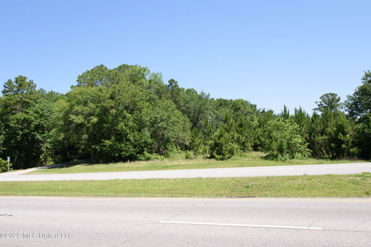  Bienville Boulevard - Photo 1
