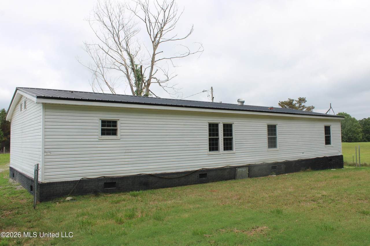 1660 Candy Owens Road - Photo 1