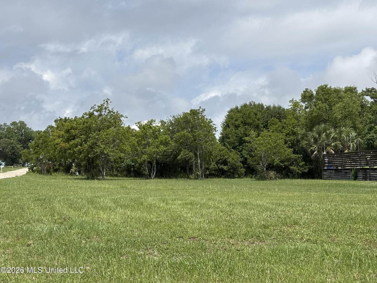 413 Beach Boulevard - Photo 1