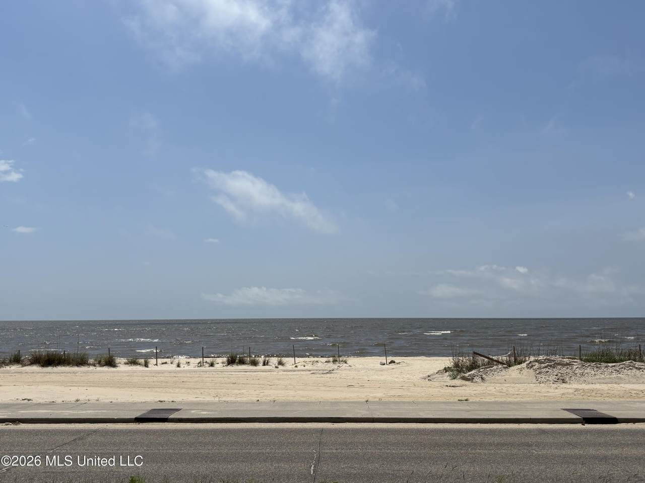 https://bt-photos.global.ssl.fastly.net/united/1280_boomver_1_4149805-2.jpg