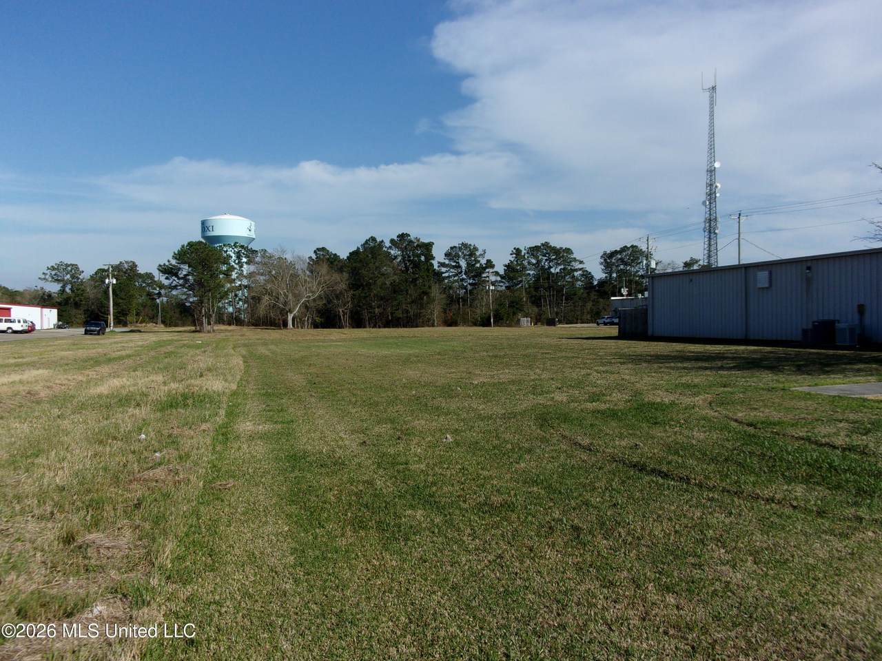 944 Cedar Lake Road - Photo 1