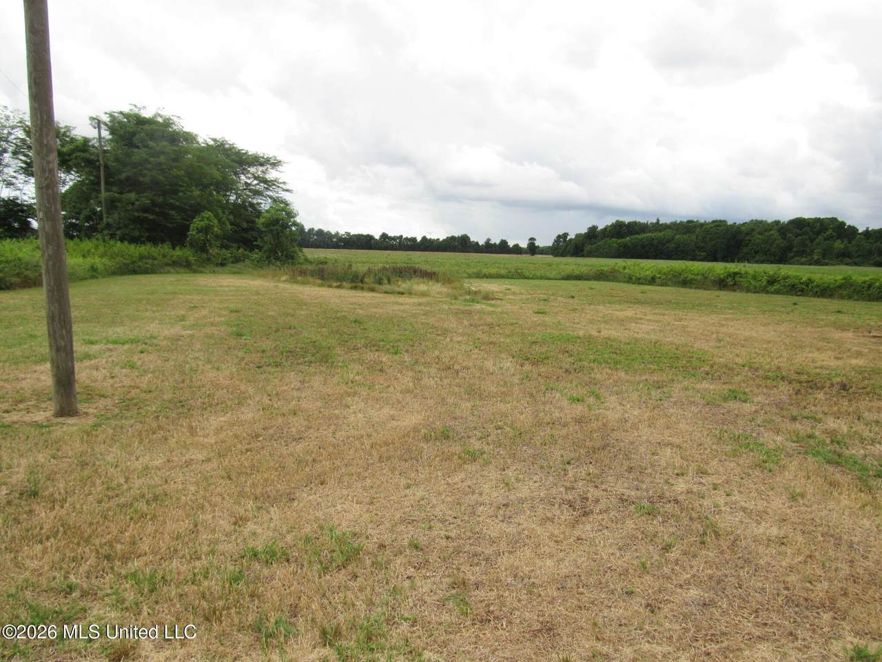 https://bt-photos.global.ssl.fastly.net/united/1280_boomver_1_4150043-2.jpg