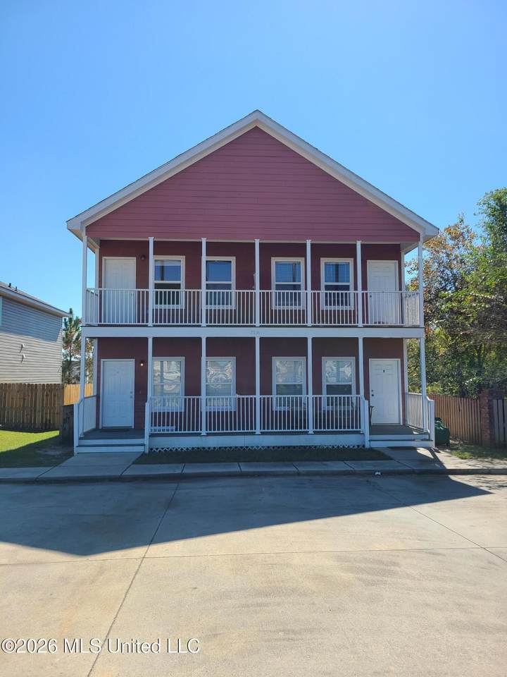 2116 Magazine Street - Photo 1