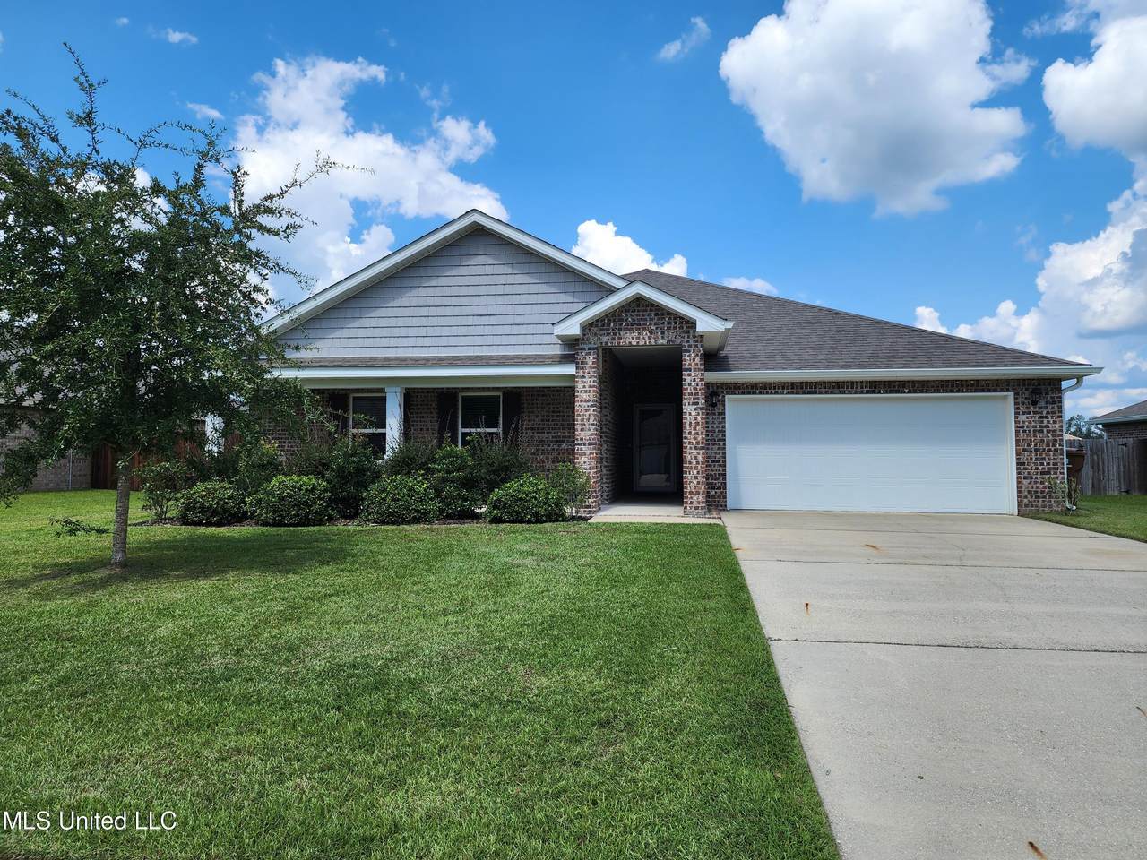 115 Rosie Drive - Photo 1
