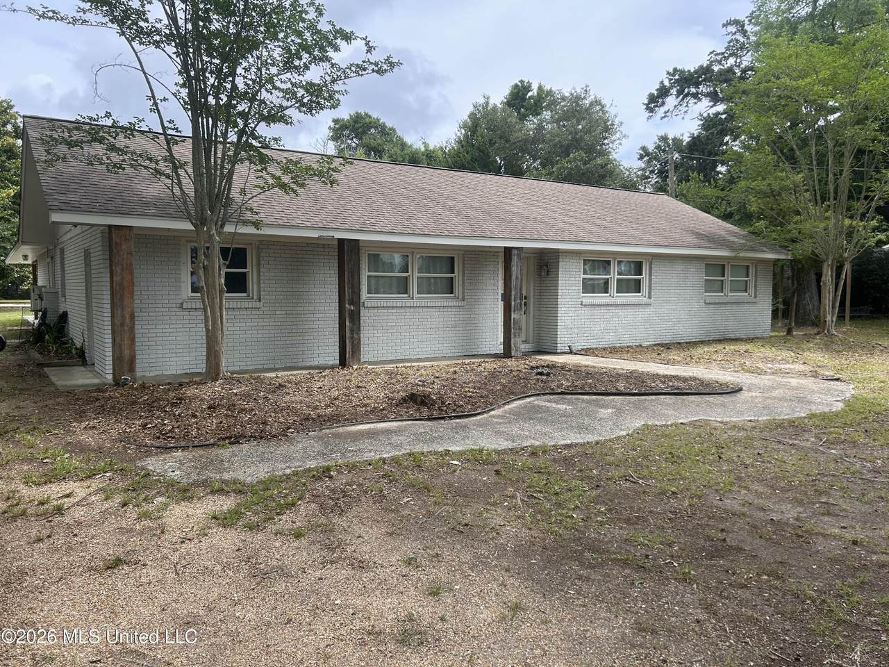 1592 Second Street - Photo 1