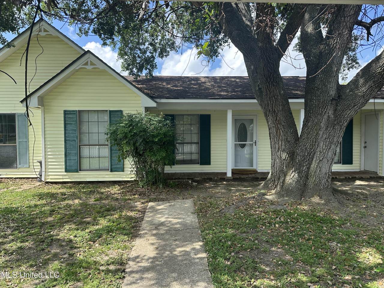 4215 Ingalls Avenue - Photo 1