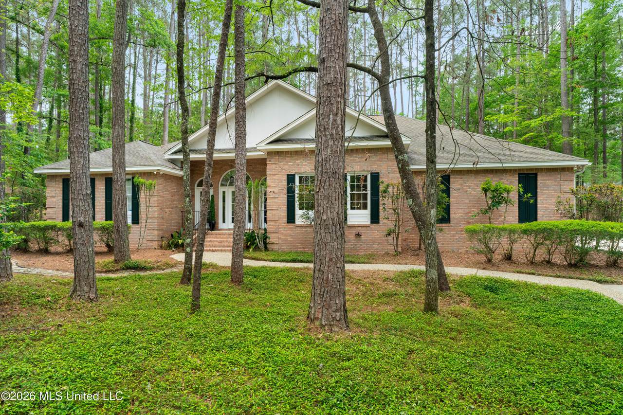 28 Canebrake Boulevard - Photo 1