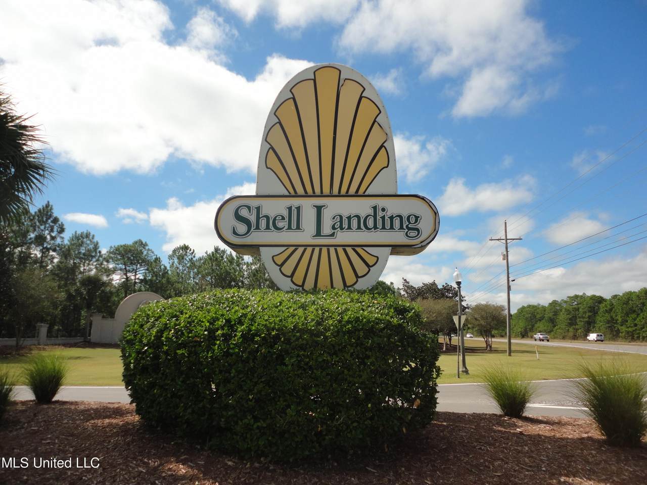  Shell Boulevard - Photo 1
