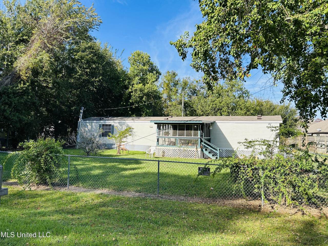 1990 Brasher Road - Photo 1