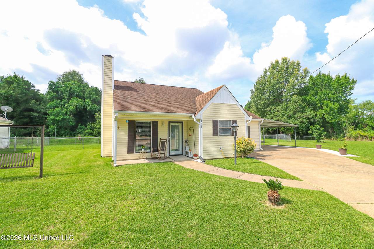 1014 Twin Pine Lane - Photo 1