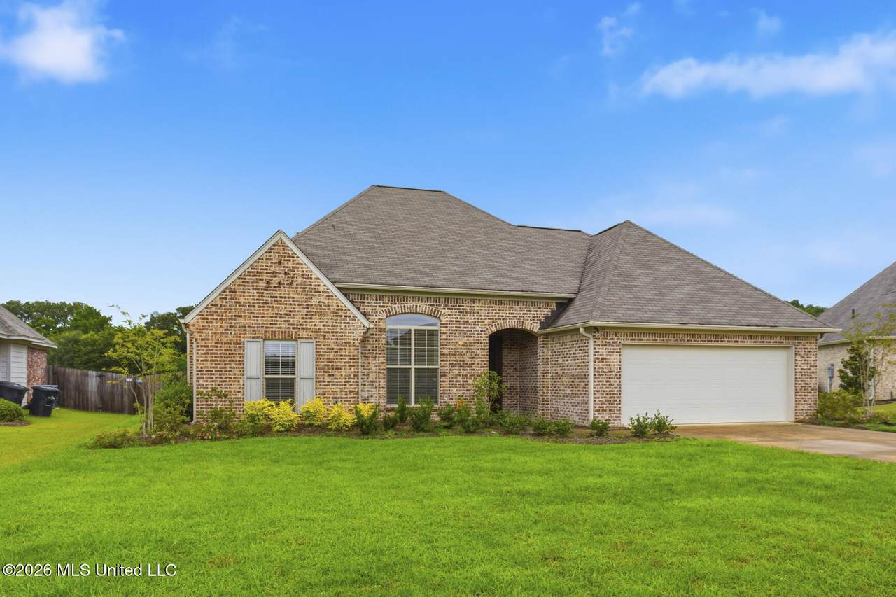 174 Falls Crossing - Photo 1
