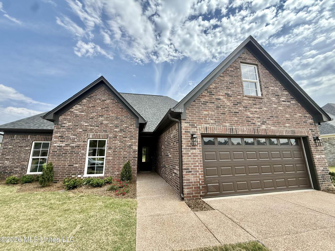 1040 Great Gln Drive - Photo 1