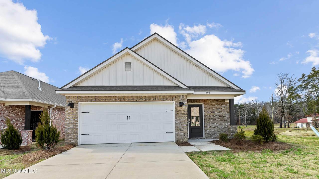 505 Vista Pointe Drive - Photo 1