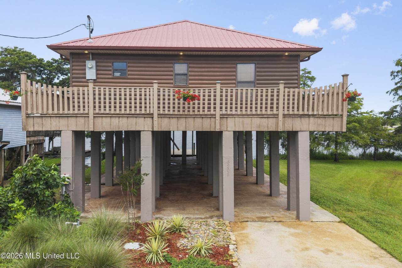 4205 Riverside Drive - Photo 1